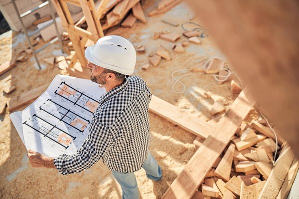 Faire construire sa maison : pourquoi choisir un constructeur professionnel ?