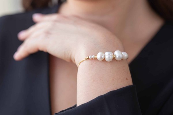 Choisissez parmi différents types de bracelets en or